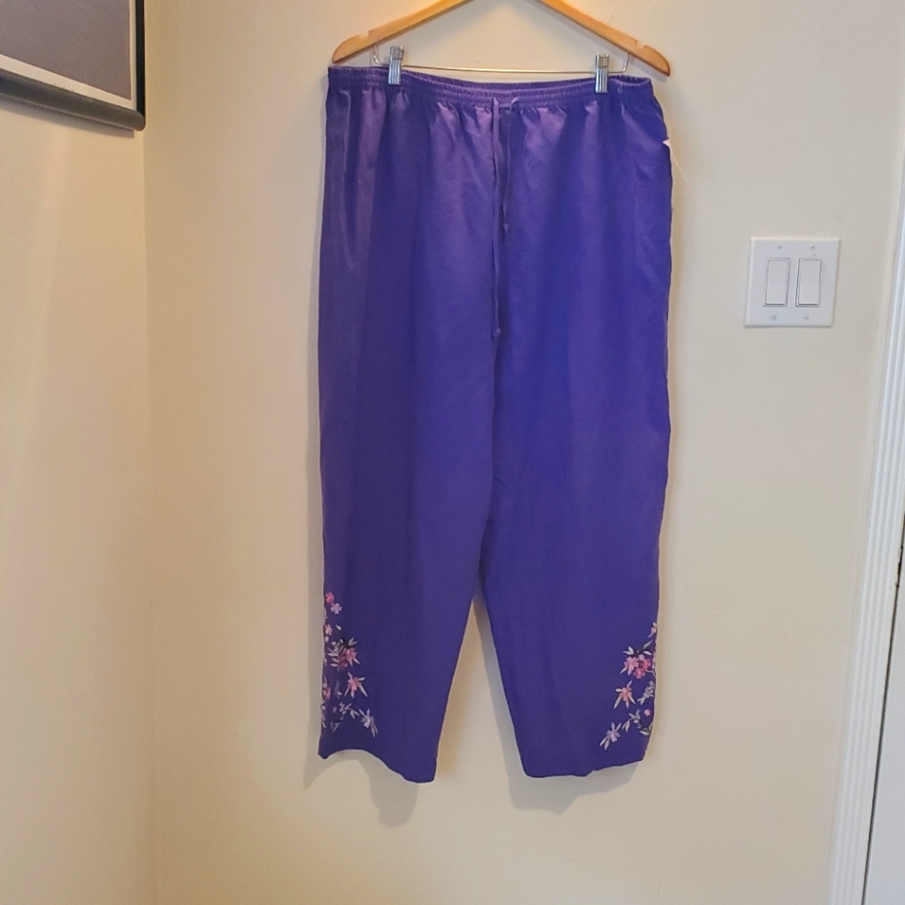 NWT Dressbarn Purple  Pants Silk Embroidered Size 18W